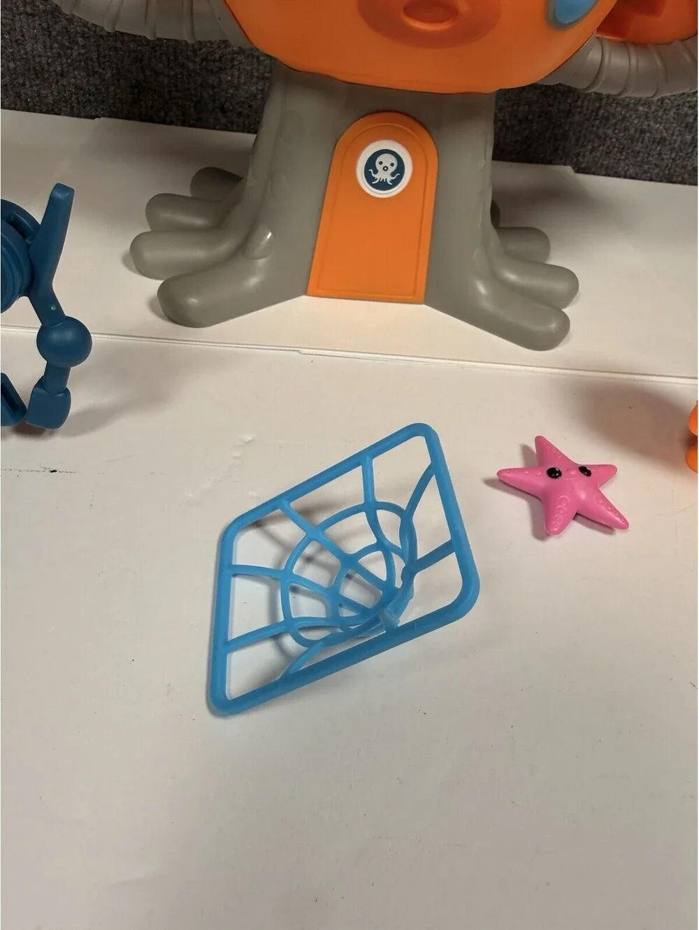 Octonauts Above and Beyond Octopod Playset with 1 Figure And Starfish
